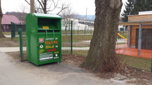 Zbiralnik za rabljena oblačila, tekstil in čevlje 4