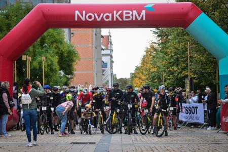 nkbm_zlati_krog_roglic_2022_10_09_DSC_8713_pigac_si