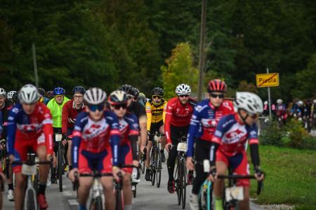 nkbm_zlati_krog_roglic_2022_10_09_DSC_9015_pigac_si