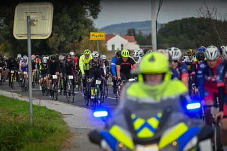nkbm_zlati_krog_roglic_2022_10_09_DSC_9034_pigac_si
