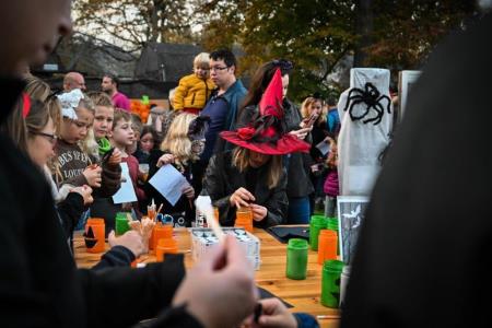 obcina_hoce_slivnica_noc_carovnic_pivola_2022_10_29_MAR_7846_pigac_si