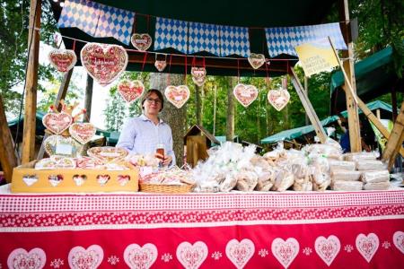 obcina_hoce_slivnica_oktoberfest_2023_pivola_MP76166_pigac_si