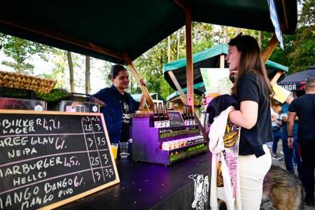 obcina_hoce_slivnica_oktoberfest_2023_pivola_MP76172_pigac_si