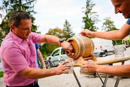 obcina_hoce_slivnica_oktoberfest_2023_pivola_MP76488_pigac_si