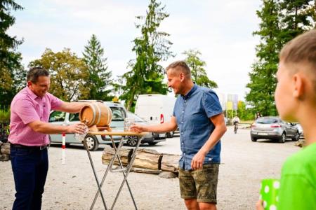 obcina_hoce_slivnica_oktoberfest_2023_pivola_MP76528_pigac_si