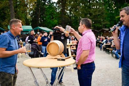 obcina_hoce_slivnica_oktoberfest_2023_pivola_MP76591_pigac_si