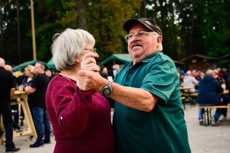 obcina_hoce_slivnica_oktoberfest_2023_pivola_MP76620_pigac_si