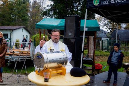 obcina_hoce_slivnica_martinovanje_2023_2023_11_11_MAVA4112_pigac_si