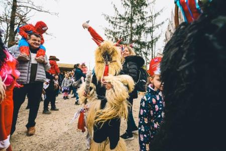 obcina_hoce_slivnica_pustovanje_pivola_2024_02_10_MP73957_pigac_si