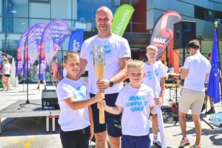 obcina_hoce_slivnica_olimpijska_bakla_2024_06_17_MP79578_foto_pigac_si