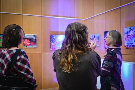 obcina_hoce_slivnica_razstava_lutkovna_predstava_kd_hoce_2024_09_24_MP74435_foto_pigac_si