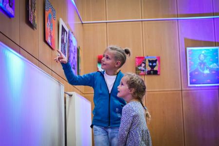 obcina_hoce_slivnica_razstava_lutkovna_predstava_kd_hoce_2024_09_24_MP74460_foto_pigac_si