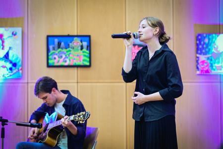 obcina_hoce_slivnica_razstava_lutkovna_predstava_kd_hoce_2024_09_24_MP74521_foto_pigac_si